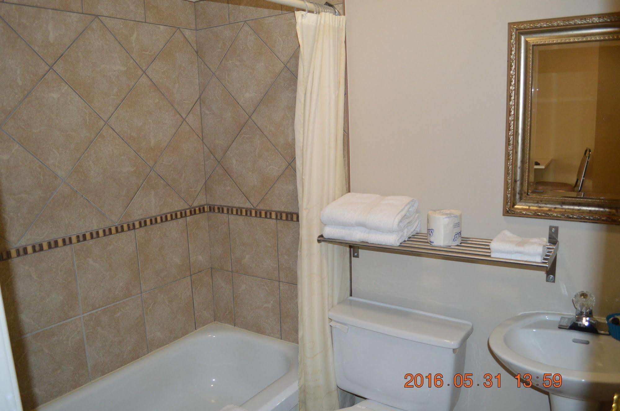 Motel-Auberge Helene Victoriaville Dış mekan fotoğraf