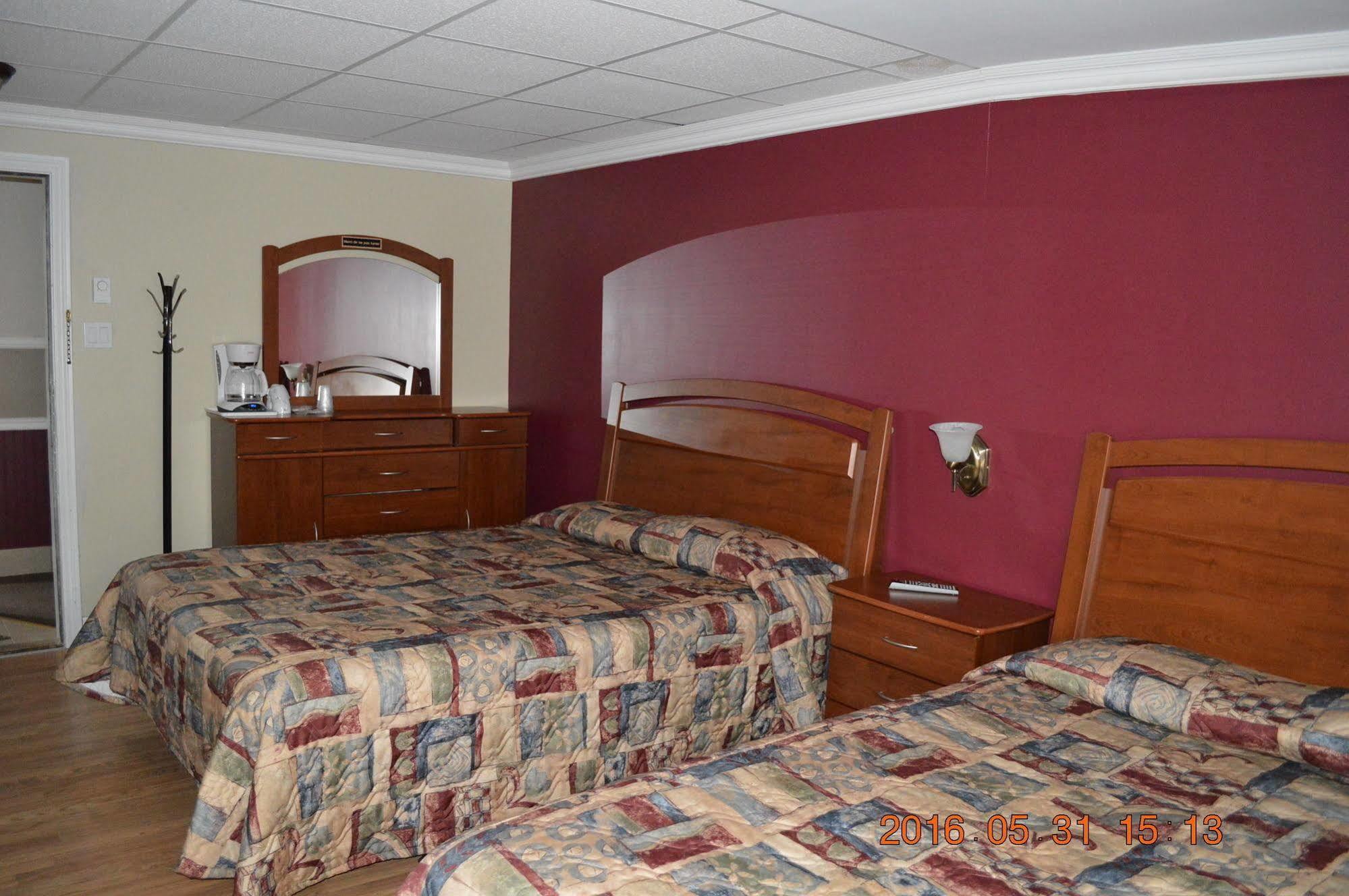 Motel-Auberge Helene Victoriaville Dış mekan fotoğraf