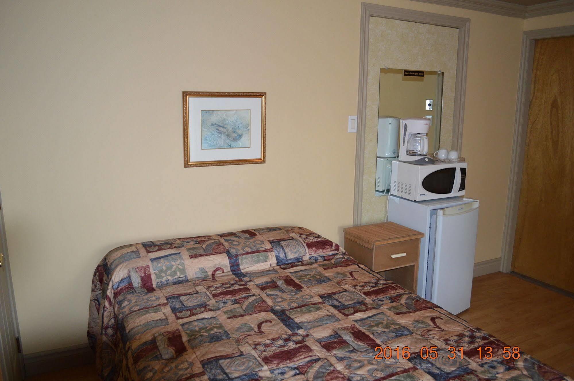 Motel-Auberge Helene Victoriaville Dış mekan fotoğraf