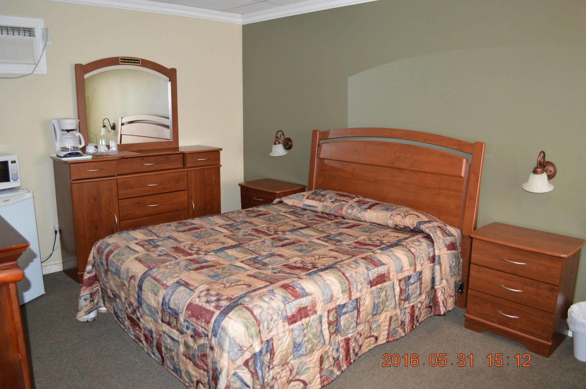 Motel-Auberge Helene Victoriaville Dış mekan fotoğraf